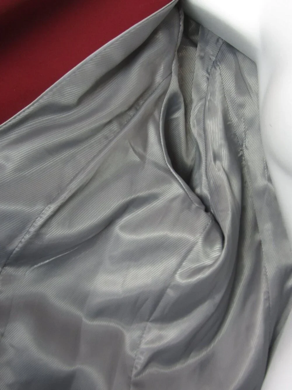 Calvin Klein EUC Size XL Rain Trench Coat Hood Red Polyester Button Long - Picture 10 of 14